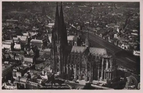 Köln - Dom und Hauptbahnhof aus der Luft - ca. 1955