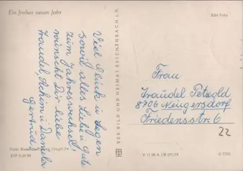 Frohes neues Jahr Kerze und Gläser