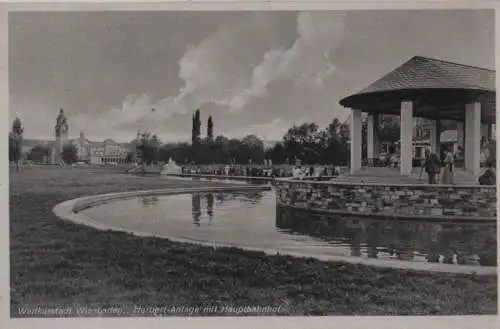 Wiesbaden - Herbert-Anlage mit Hauptbahnhof - 1950