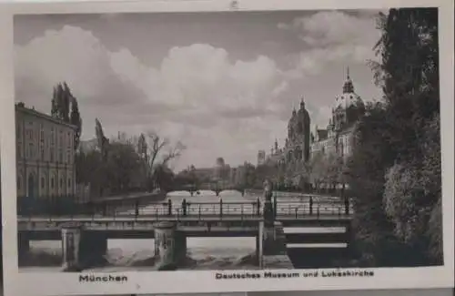 München - Deutsches Museum und Lukaskirche - ca. 1950