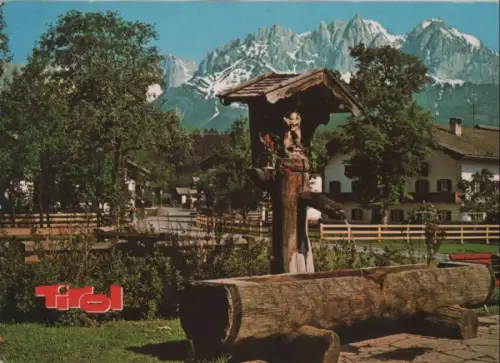 Österreich - Wilder Kaiser - Österreich - Malerischer Dorfbrunnen