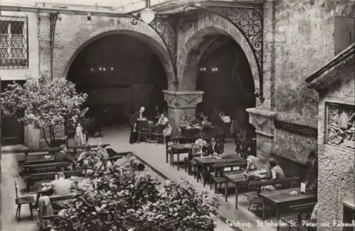 Österreich - Salzburg - Österreich - Stiftskeller St. Peter