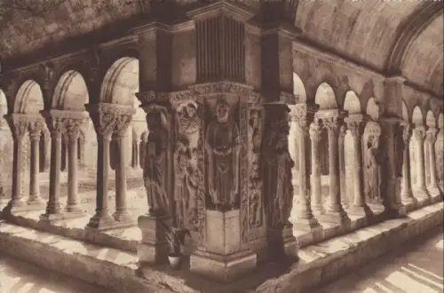 Frankreich - Arles - Frankreich - Galeries