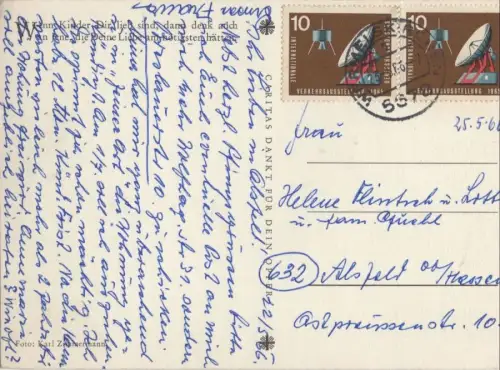 Baby mit offenem Mund