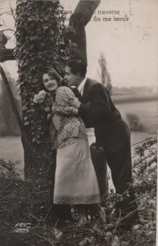 Mann und Frau Bazm mit Efeu