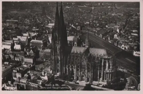 Köln - Dom und Hauptbahnhof aus der Luft - ca. 1955