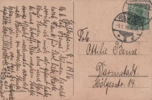 Mutter mit langem Kleid