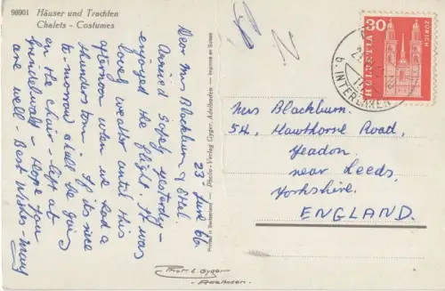 Schweiz - Berner Oberland - Schweiz - Häuser und Trachten