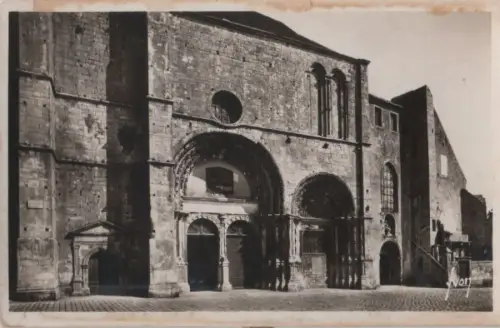Frankreich - Avallon - Frankreich - Eglise St-Lazare