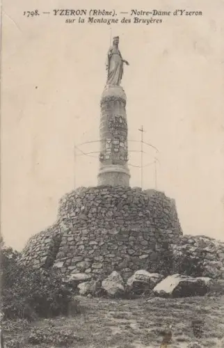 Frankreich - Yzeron - Frankreich - Notre-Dame