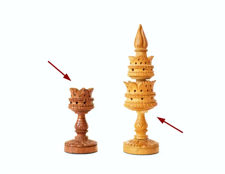 Vintage-Schachspiel,handgefertigtes antikes Schachspiel, hergestellt in Indien, 1970, Schachfiguren in Lotusform, Kastanienholz massiv, chess, Schachbrett 8