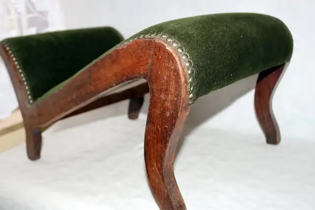 Fußbank Biedermeier 1