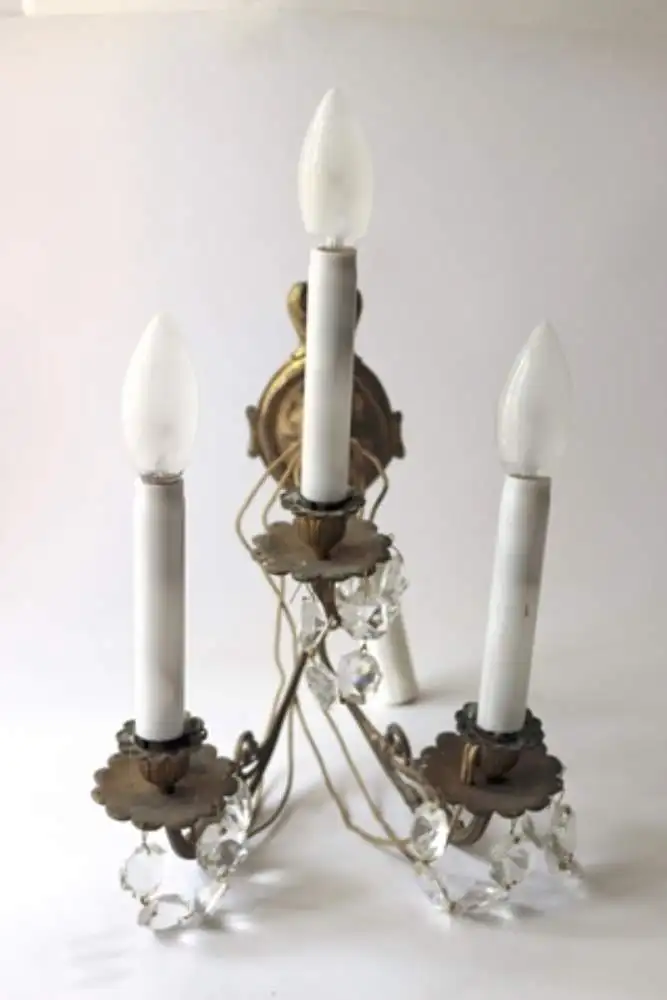 Paar dreiflammige Wandapplikationen im Stil von Louis XVI, um 1830 3