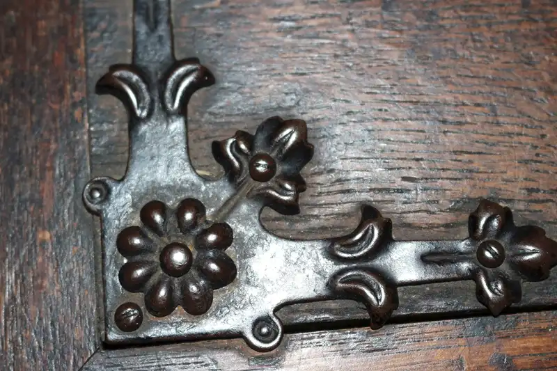 Eichenholz-Truhe, um 1810 5