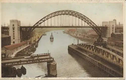 PC24661 Newcastle auf Tyne. Tyne und Brücke. Photochrom. Nr. 67440