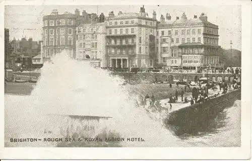 PC27761 Brighton. Rough Sea und Royal Albion Hotel. 1912