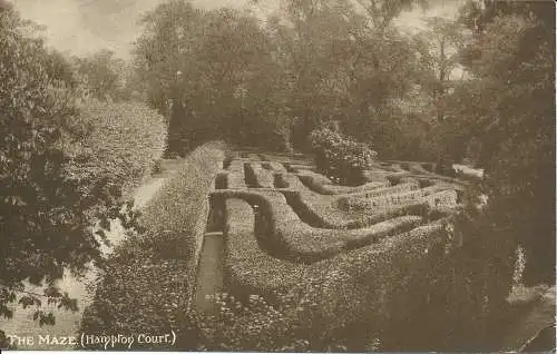 PC23898 The Maze. Hampton Court. Sturm und Polden. H.C. No 24