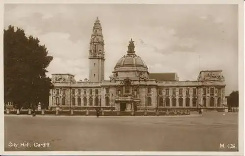 PC25462 Rathaus. Cardiff. RP