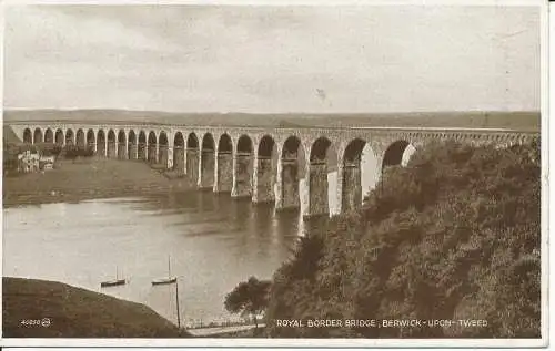 PC25918 Royal Border Bridge. Berwick Upon Tweed. Valentinstag. Foto braun. Nr. 4005