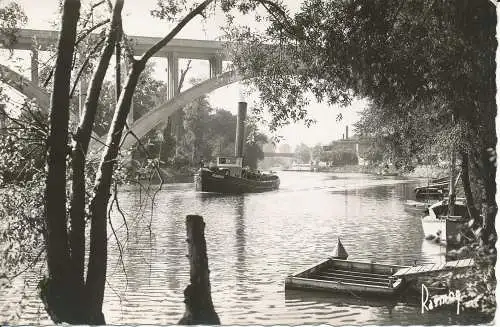 PC28037 Le Perreux Nogent Sur Marne. Seine Remorqueur Sous le Viaduc. Raymon. 19