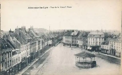 PC30433 Aire sur la Lys. Vue de la Grand Place. M.T