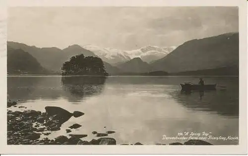 PC26538 A Spring Day. Derwentwater aus der Nähe von Friars Crag. Keswick. RP. 1935