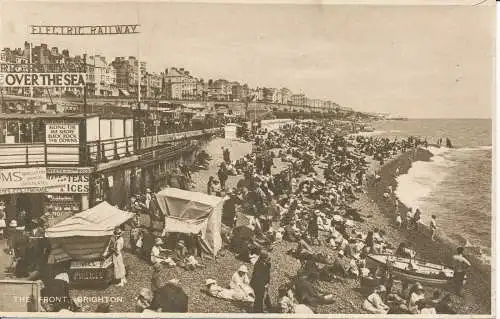 PC24915 Die Front. Brighton. 1946