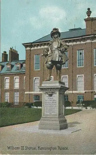 PC32406 William III Statue. Kensington Palace. 1909