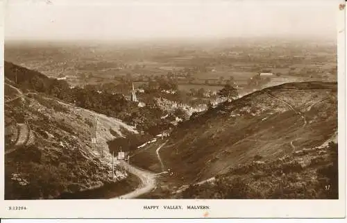 PC26185 Happy Valley. Malvern. RP. 1937