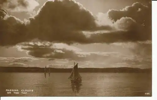 PC25241 Passing Clouds auf dem Tay. Davidson. Ideal. Nr. 1196. RP