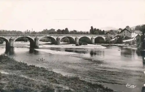 PC30199 Pont du Chateau. Die Brücke über den Allier. Macon. RP