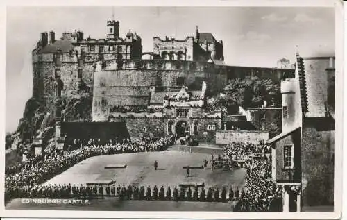 PC27801 Edinburgh Castle. Dennis. RP. 1953