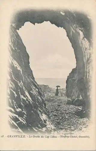 PC30968 Granville. Die Höhle von Cap Libou