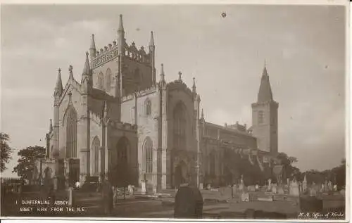 PC32776 Dunfermline Abbey. Abbey Kirk aus dem N. E. Werksamt. Nr. 1. 1945