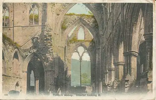 PC32781 Tintern Abbey. Innenausstattung E. 1904