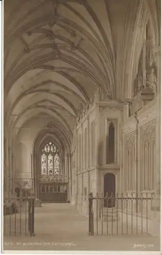 PC32686 in der Kathedrale von Winchester. Judges Ltd. Nr. 4771