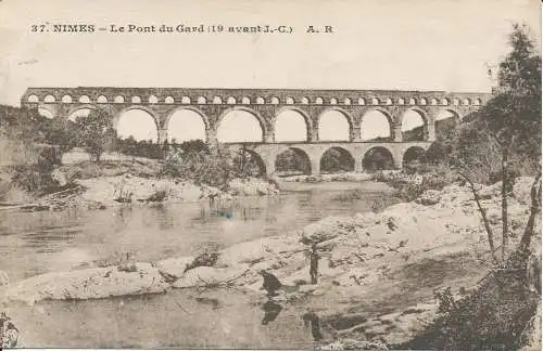 PC28370 Nimes. Die Pont du Gard. A.R.Nr. 37