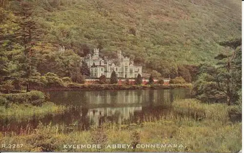 PC32420 Kylemore Abbey. Connemara. Valentinstag. Nr. R.2287