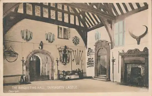 PC24232 Der Bankettsaal. Tamworth Castle. 1932