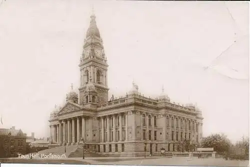 PC25083 Rathaus. Portsmouth. 1927