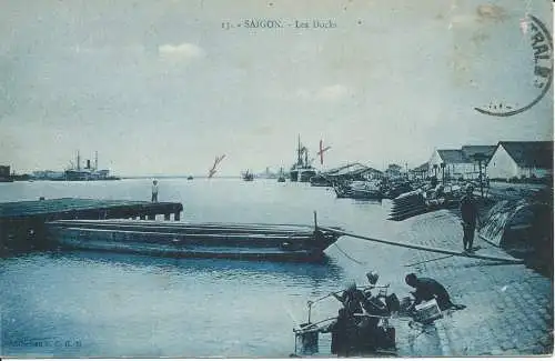 PC28389 Saigon. Die Docks. Nr. 13. 1930