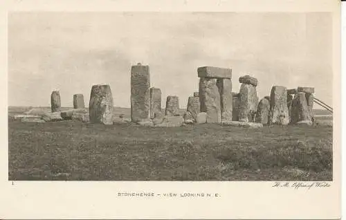 PC29174 Stonehenge. View Looking N. E. H. M. Büro der Werke. Vandyck. Nr. 1