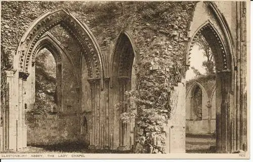 PC29055 Glastonbury Abbey. Die Damenkapelle. Photochrom. Nr. 7632