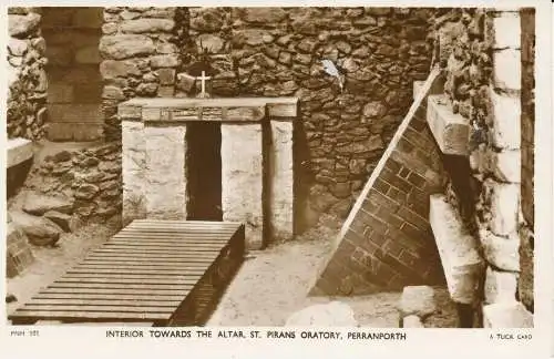 PC28553 Innenraum zum Altar. Oratorium St. Pirans. Perranporth. Tuck. RP