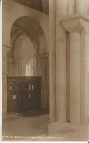 PC32790 in der Kathedrale von Winchester. Judges Ltd. Nr. 4772