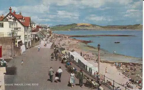 PC32444 Marine Parade. Lyme Regis. Lachs. Kamerafarbe. Nr. 1842c