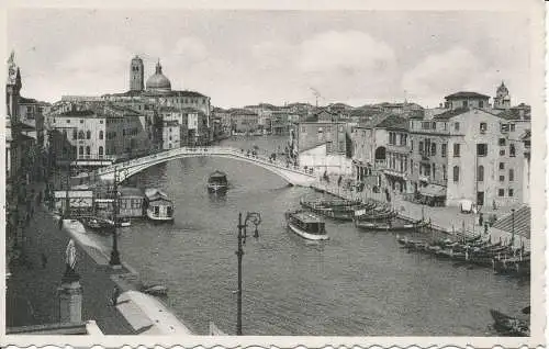 PC27258 Venedig. Die barfüßige Brücke. Fotografieren