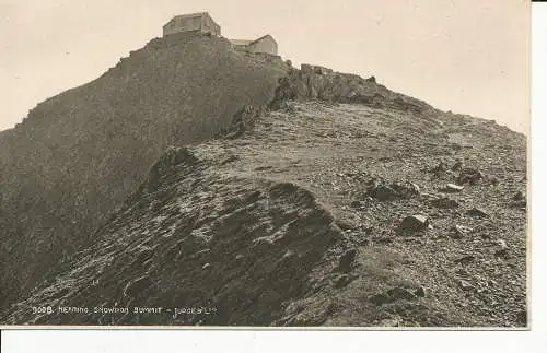 PC33068 nähert sich dem Snowdon-Gipfel. Judges Ltd. Nr. 9008