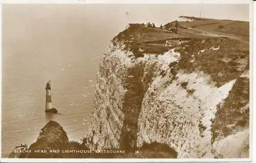 PC30828 Strandkopf und Leuchtturm. Eastbourne. Schuhschmied und Etheridge. Norman.