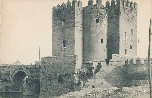 PC29278 alte Postkarte. Schloss und Brücke